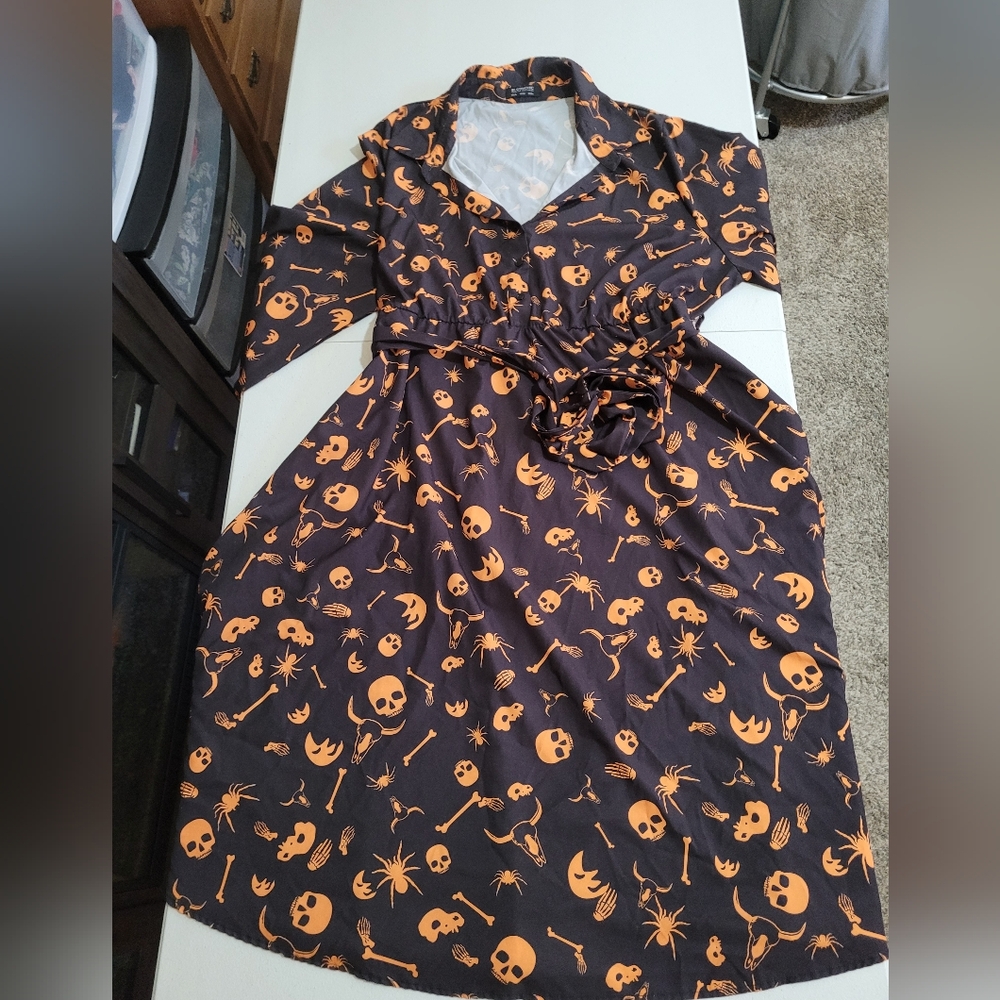 Bloomchic Halloween/Spooky Dress with belt and pockets!